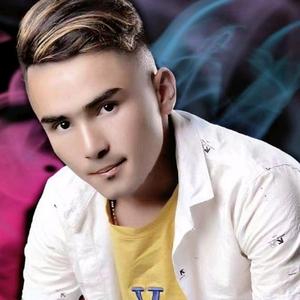 黑丝袜美女被艹
